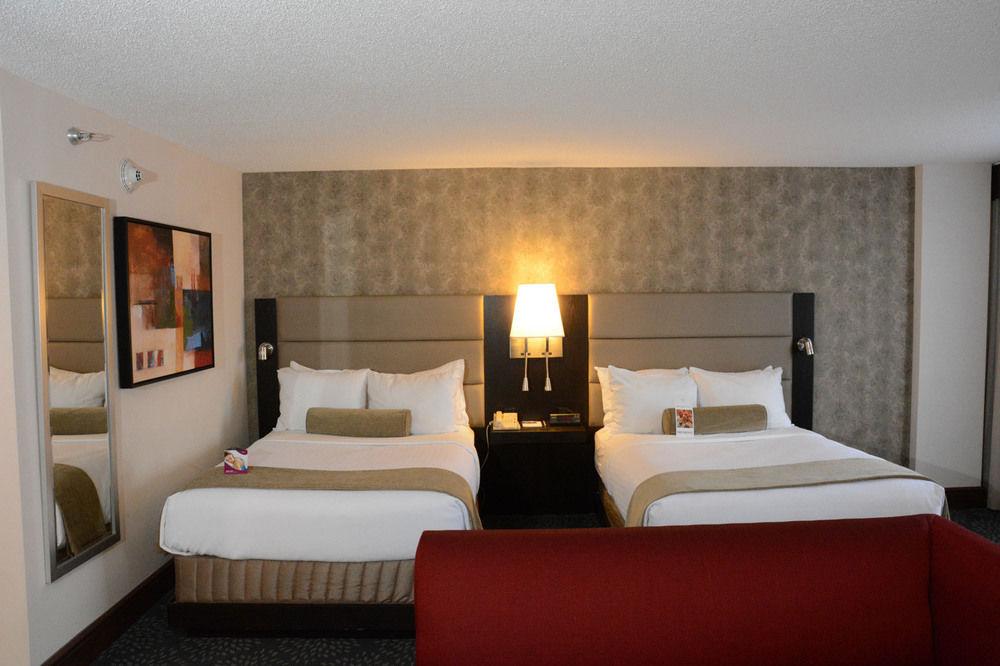 The Armon Stamford Hotel & Conference Center Екстер'єр фото