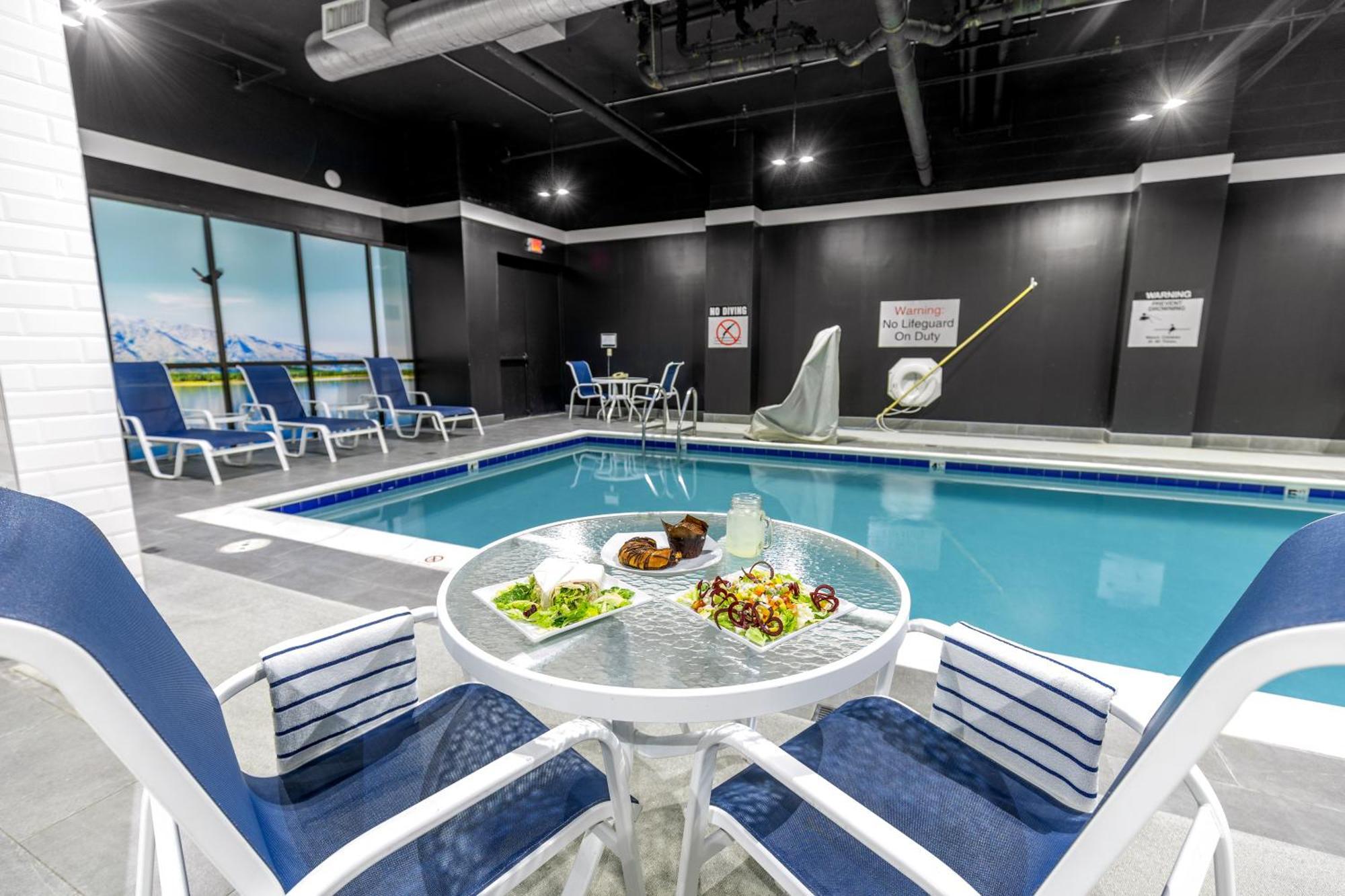 The Armon Stamford Hotel & Conference Center Екстер'єр фото